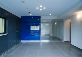 15/17 エントランス