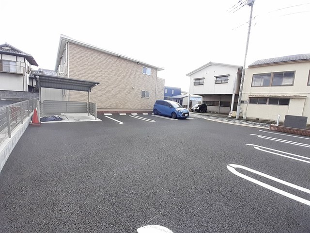 14/20 駐車場