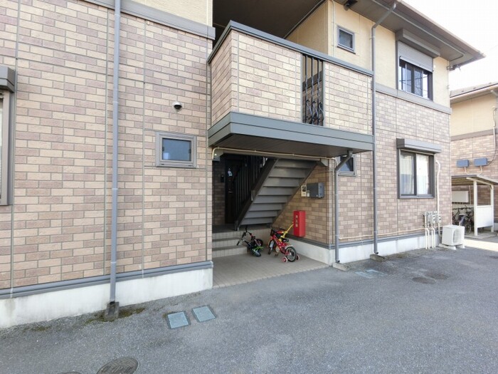 19/21 エントランス