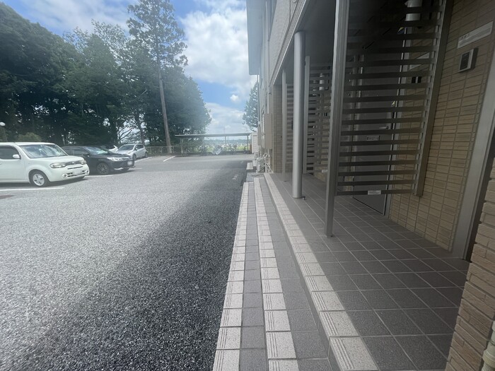 17/25 エントランス