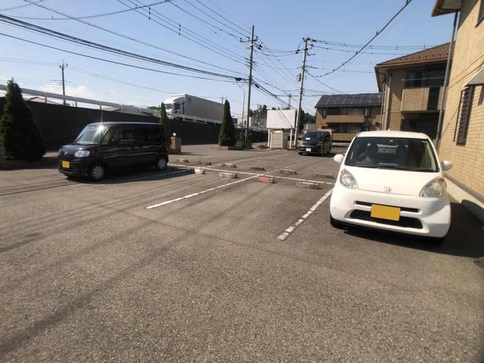 20/23 駐車場