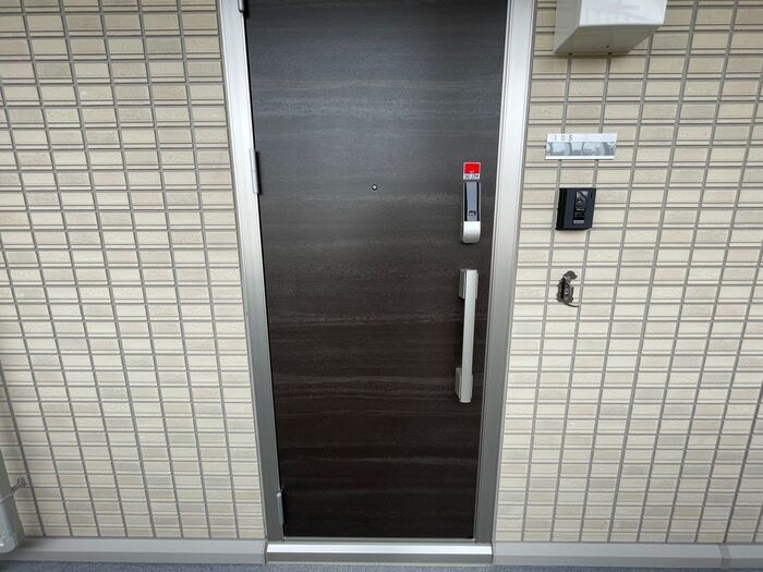 19/30 エントランス