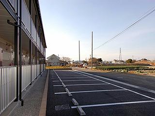 14/21 駐車場