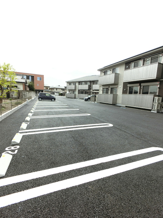 20/28 駐車場