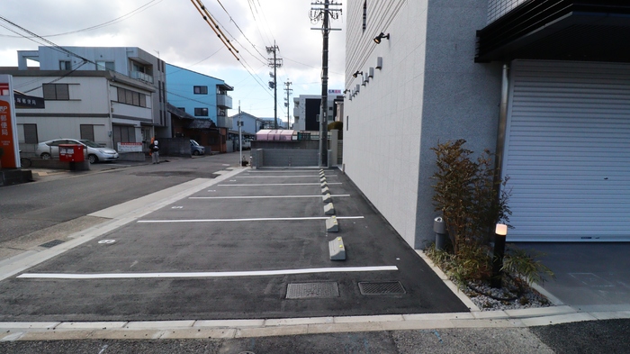 16/25 駐車場