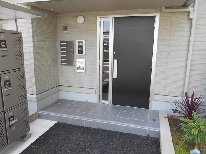 17/19 エントランス