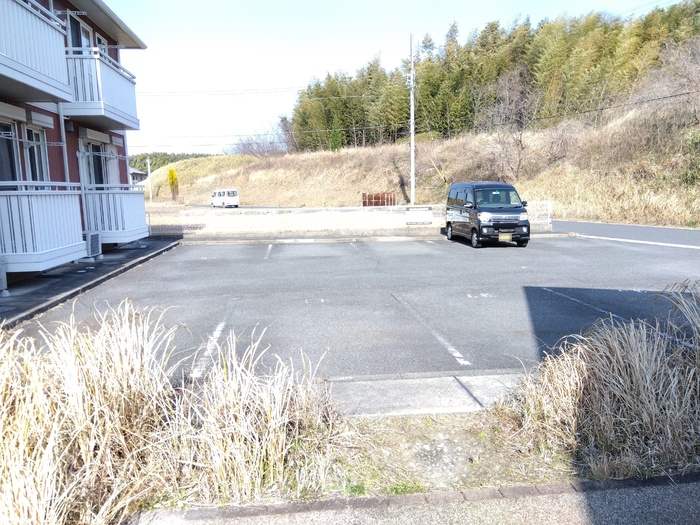 17/18 駐車場
