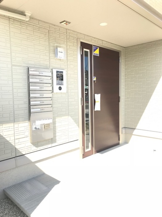 19/22 エントランス