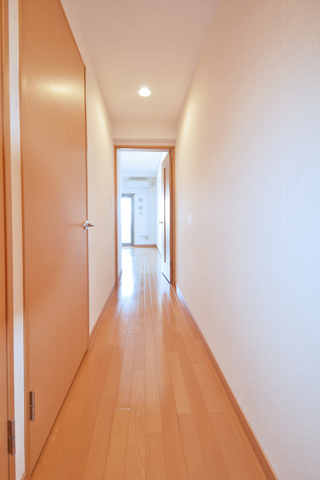 16/27 玄関