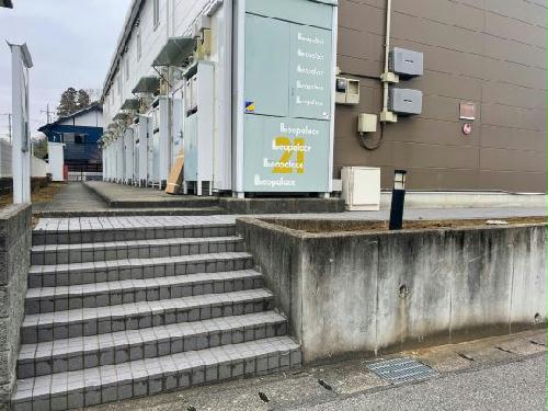 13/14 エントランス