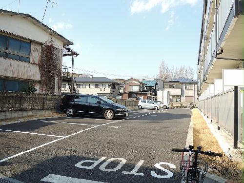 14/17 駐車場