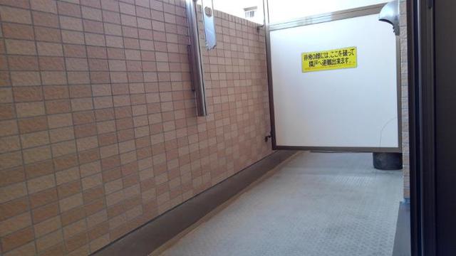 14/20 バルコニー