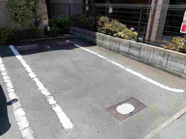 14/20 駐車場