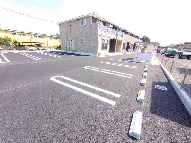 18/24 駐車場