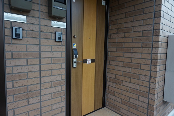 18/22 エントランス