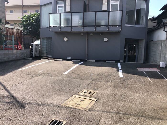 17/18 駐車場