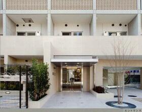 8/8 エントランス