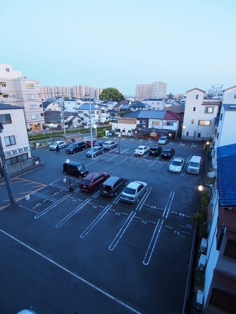14/20 駐車場