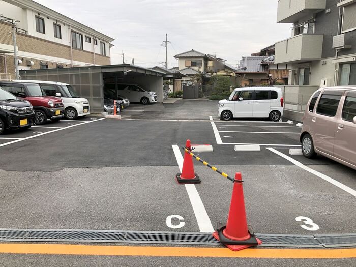 18/19 駐車場