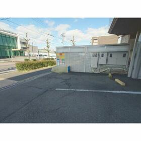 15/16 駐車場