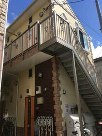 13/13 エントランス