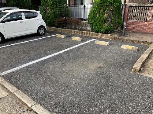 14/19 駐車場