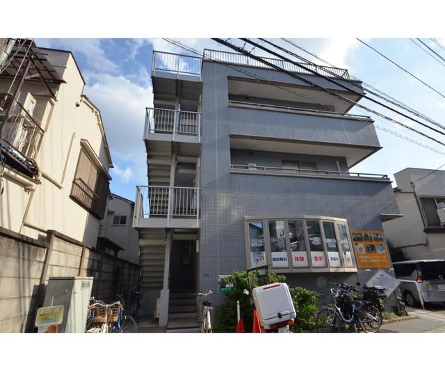 14/17 エントランス