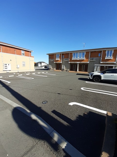 14/20 駐車場