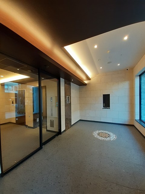 14/20 エントランス