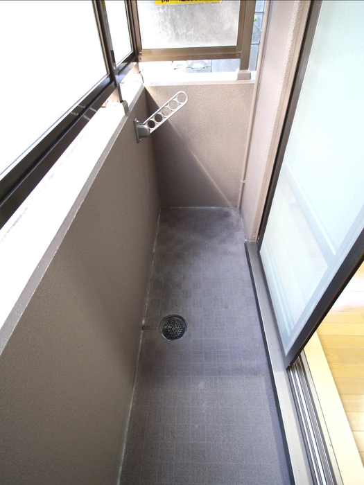 13/20 バルコニー