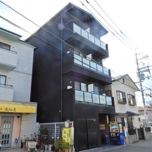 15/24 エントランス