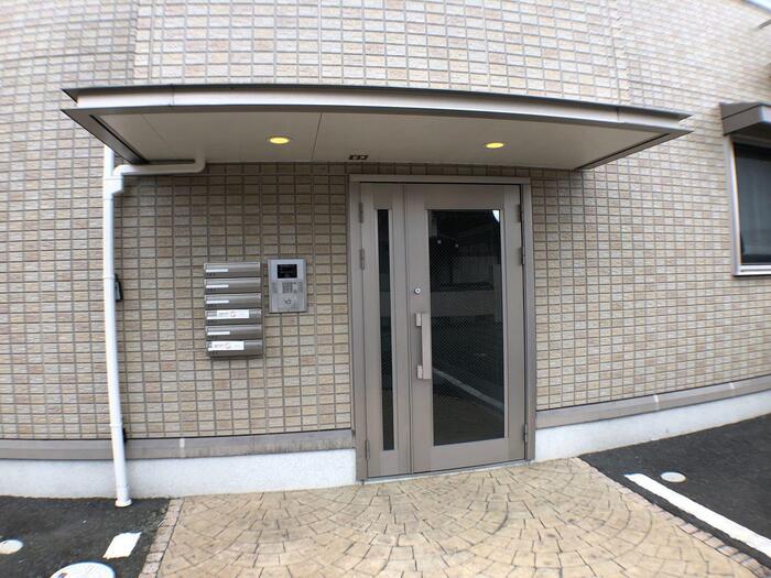 17/18 エントランス