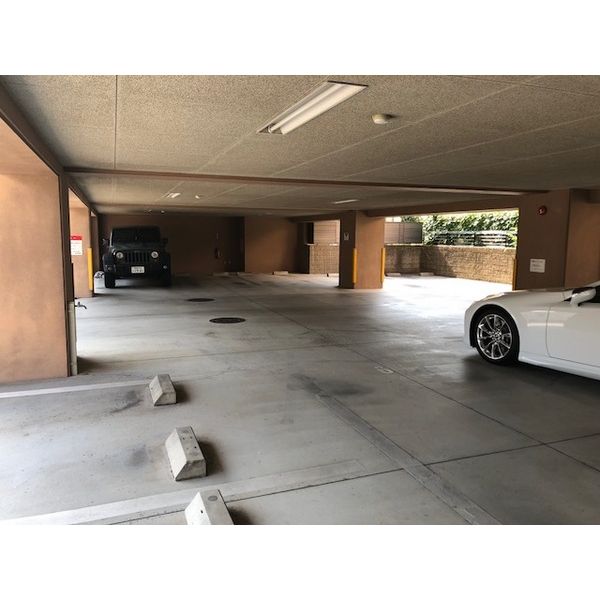 10/10 駐車場