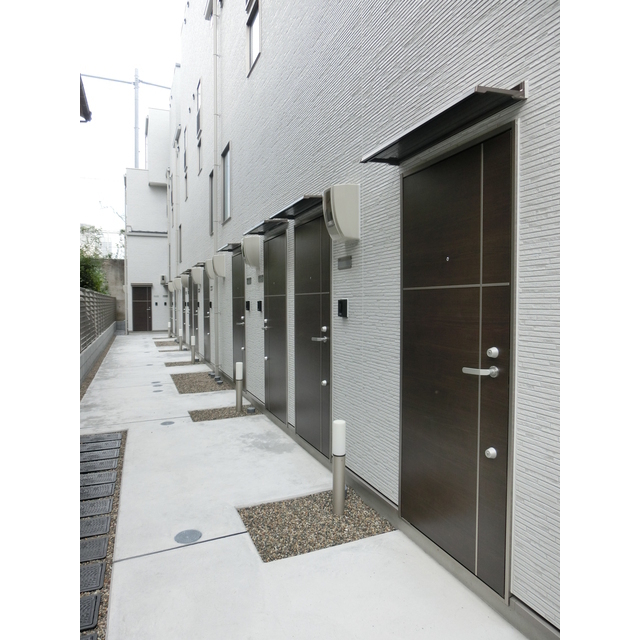 22/22 エントランス