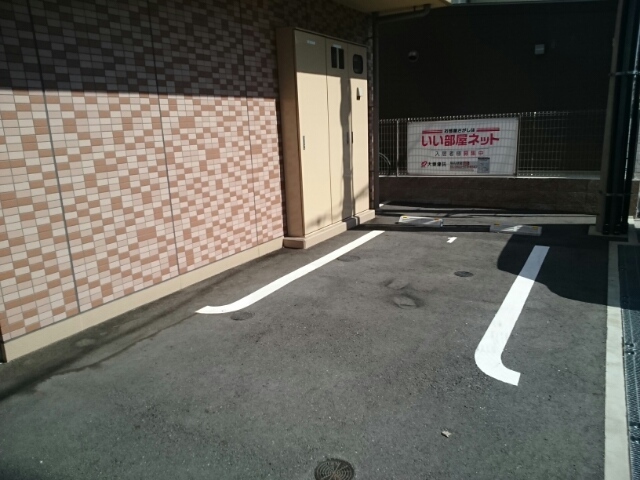 14/20 駐車場