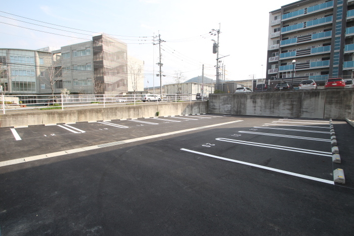 15/19 駐車場