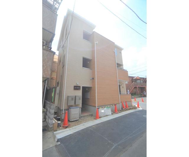 22/24 エントランス