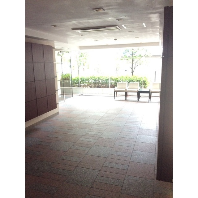 3/7 エントランス