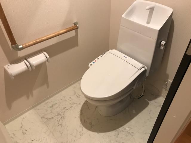16/30 トイレ