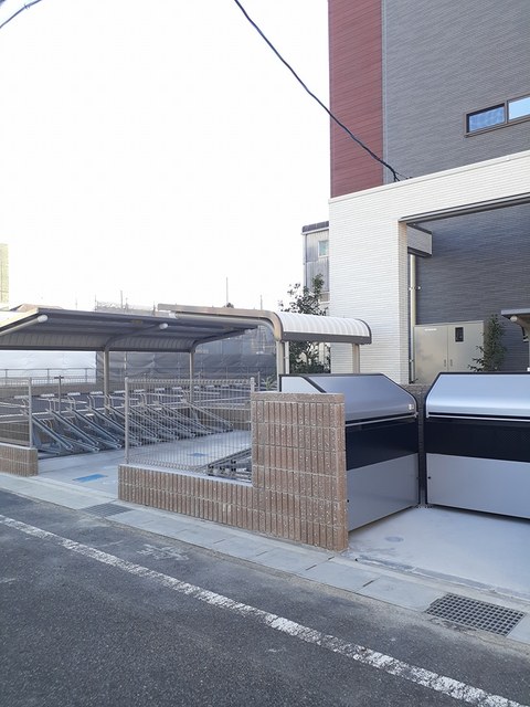 14/20 エントランス