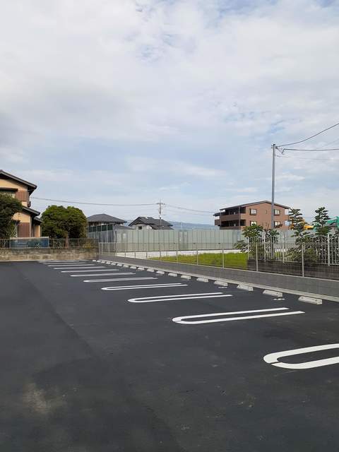 14/20 駐車場