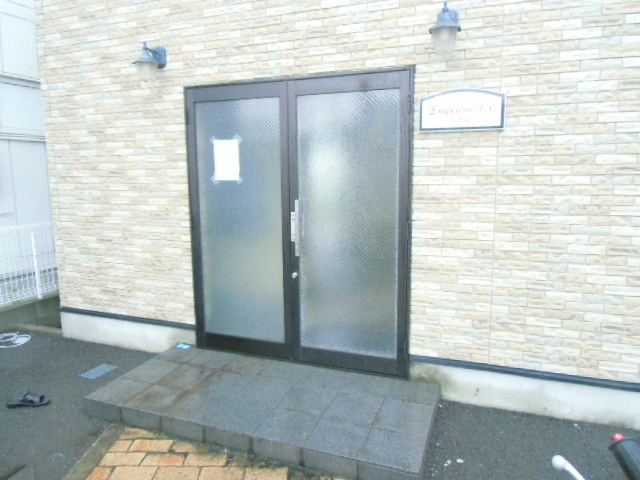 23/29 エントランス