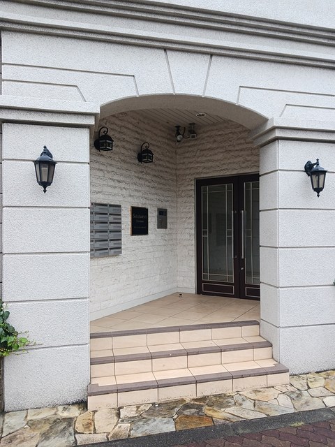 14/20 エントランス