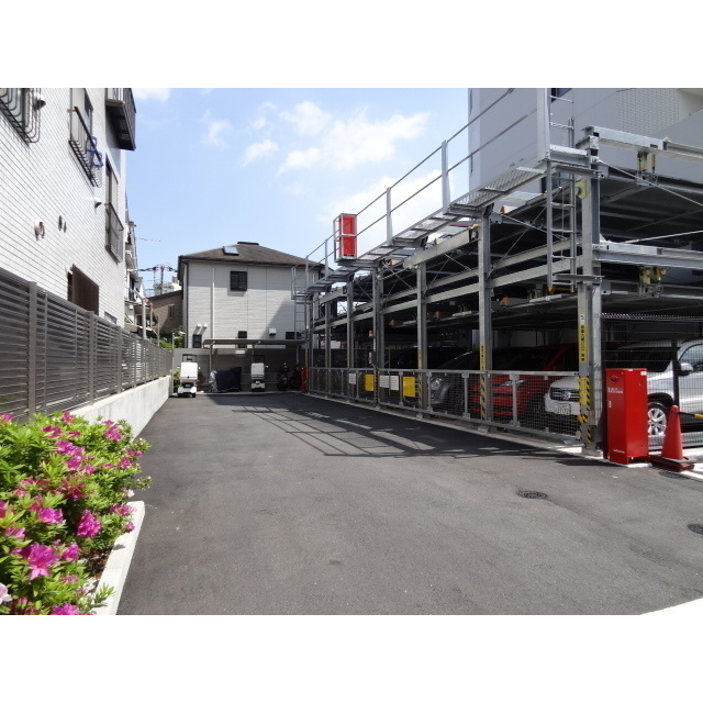 6/8 駐車場