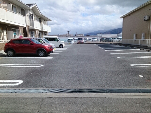 14/20 駐車場