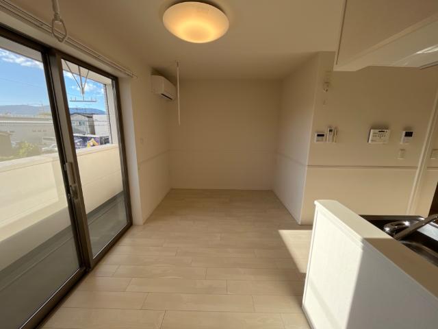 5/30 リビング/ダイニング