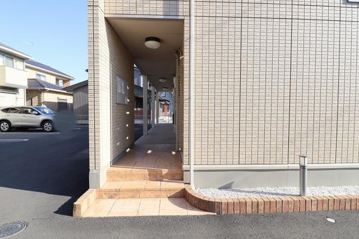 2/3 エントランス