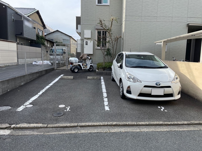 18/19 駐車場