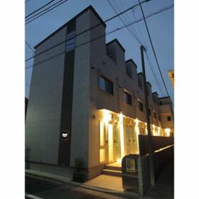 13/16 エントランス