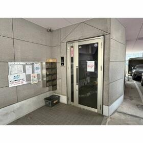 3/3 エントランス